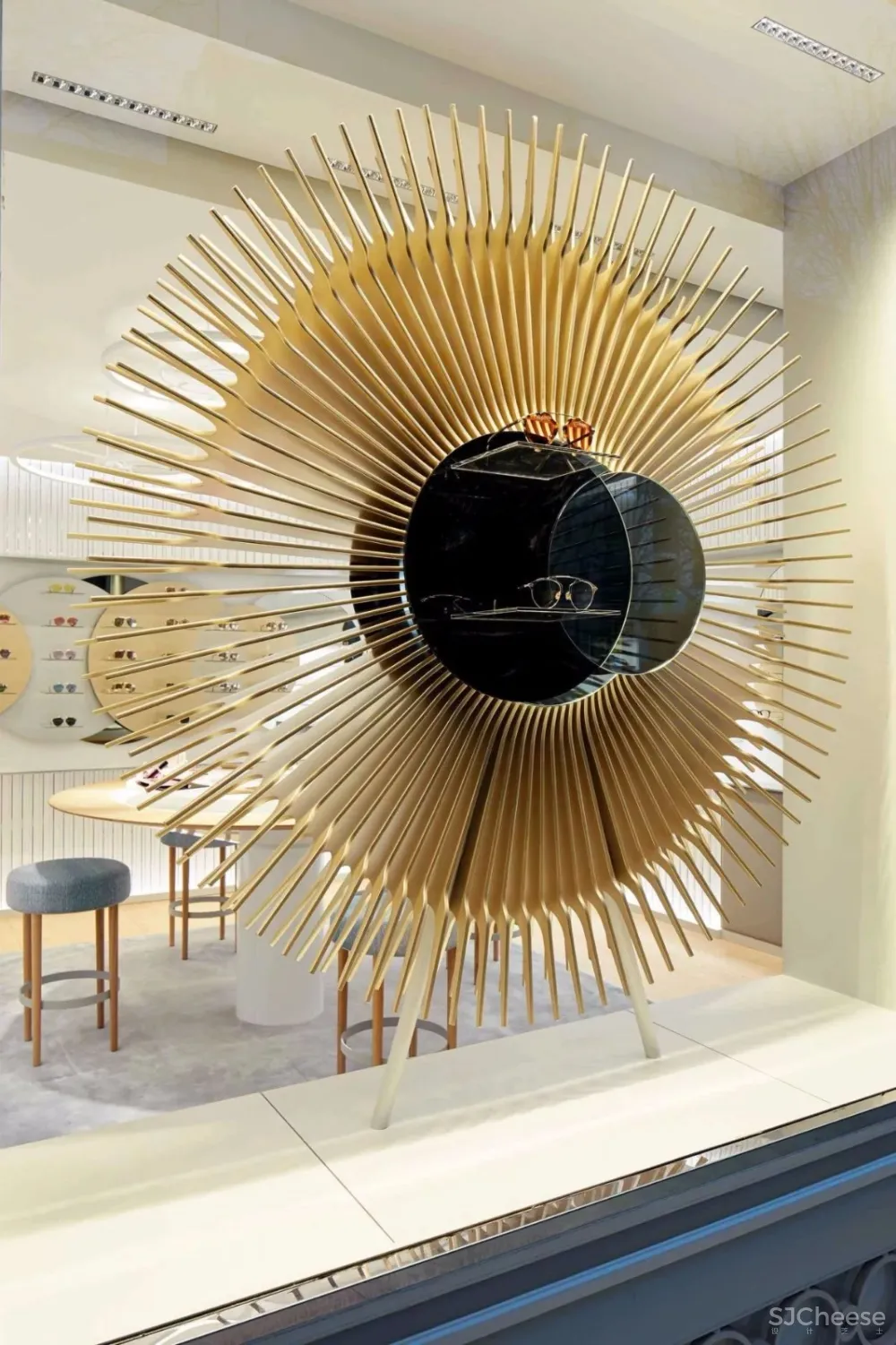 用日本和纸做展示柜丨这间店简直是奢侈品店中的“清流”