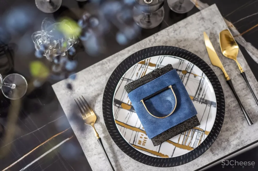 新作 | 275m² 时尚格调别墅,超美软装演绎自由的灵魂