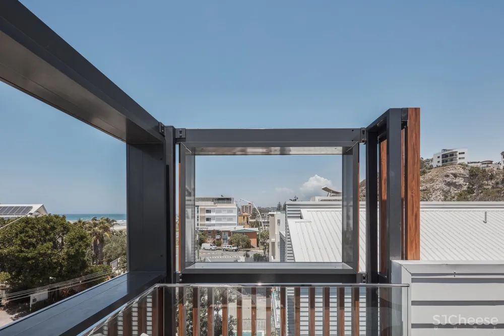 08 Albatross Avenue House / Studio Workshop