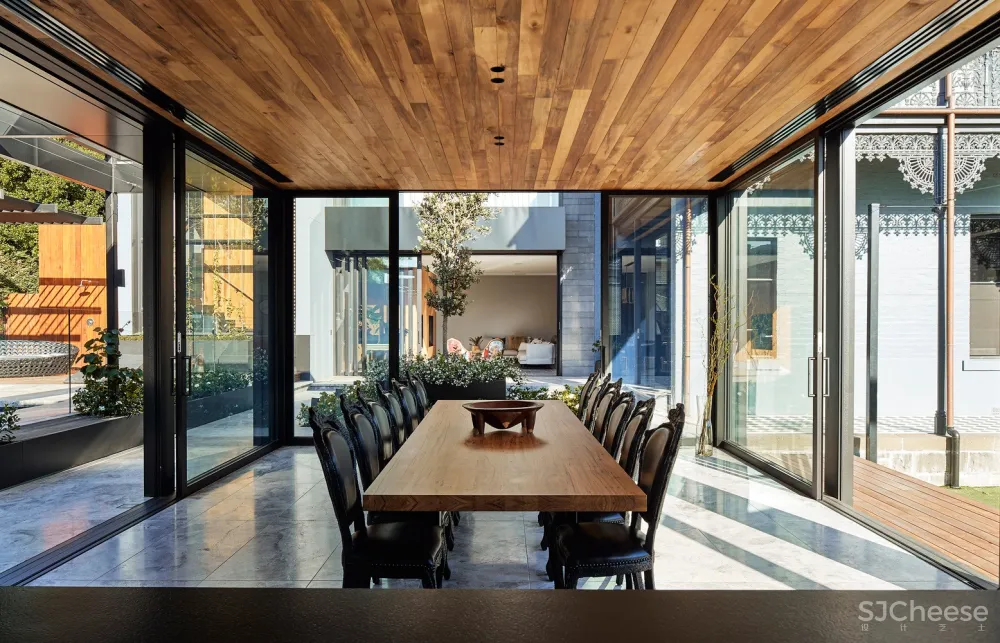 Hawthorn East House / STAR Architecture