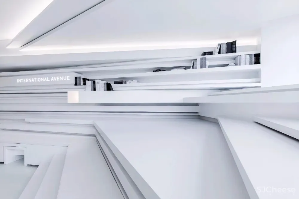 新作 | 极简白,如何打造前卫艺术的国际办公