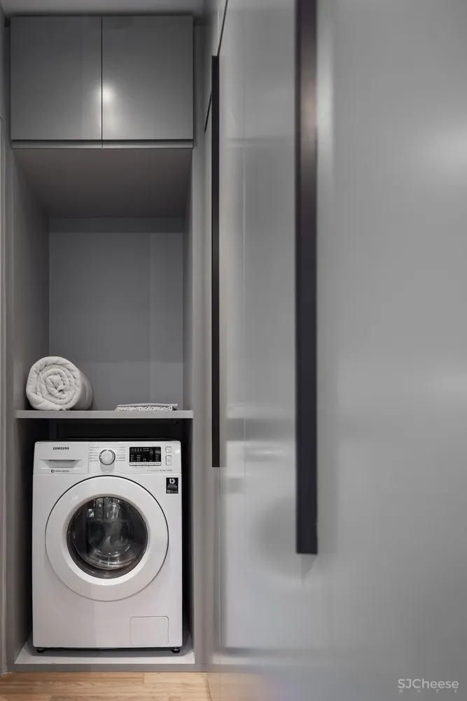 Retrofit Apartment / SuperLimão Studio