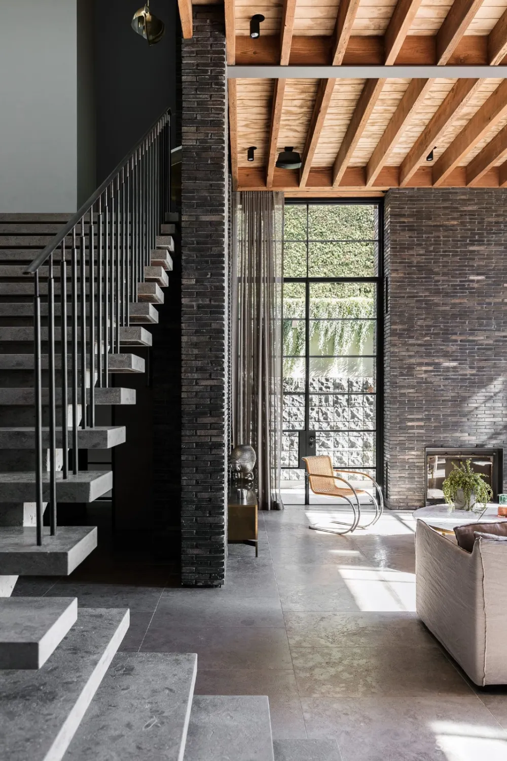 最新 | TTAO：黑熟砖打造悉尼自然住宅 LAYCOCK ROAD HOUSE