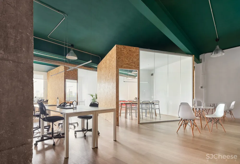 Poblenou Office / estudio COA