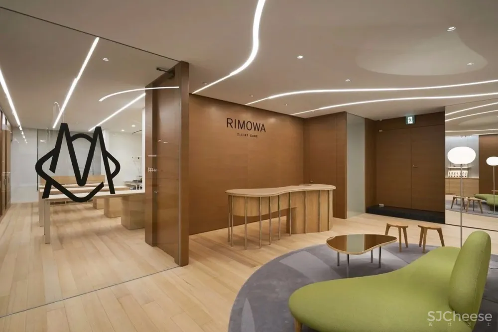 用日本和纸做展示柜丨这间店简直是奢侈品店中的“清流”