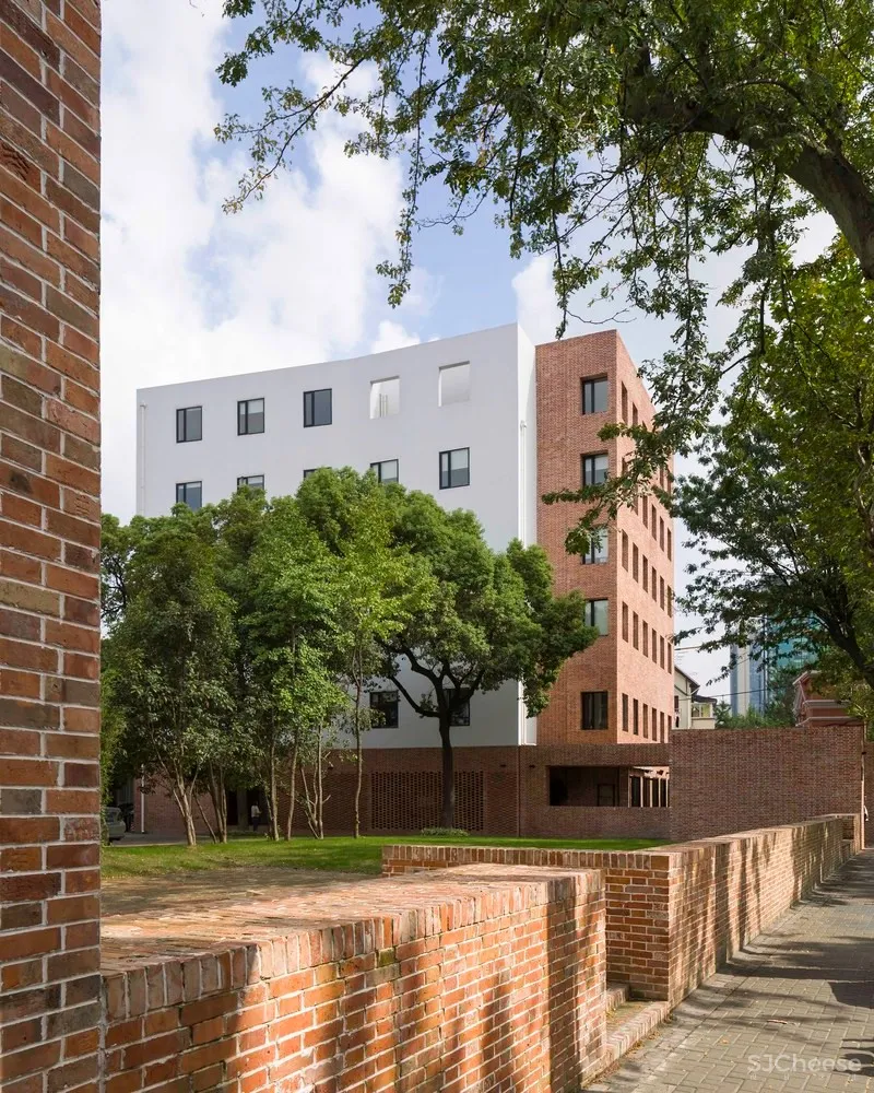 上海愚园路创意园区改造 / 如恩设计研究室