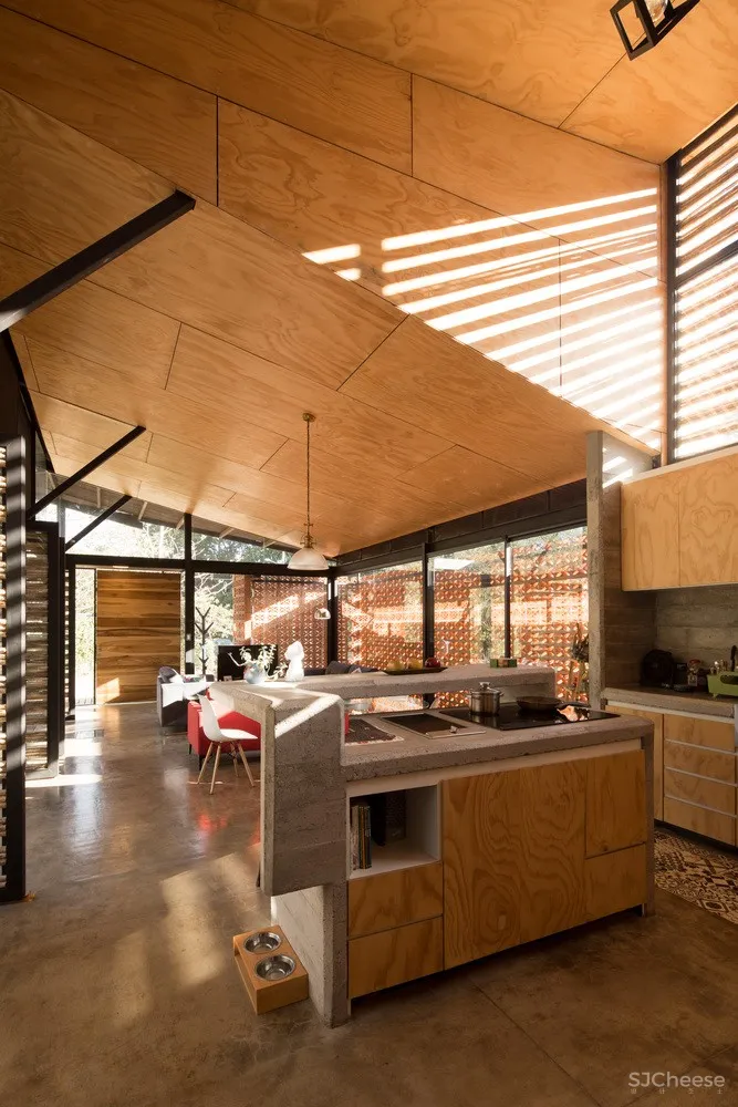 Arkosis：传统房屋改造实用住宅 La Garita House