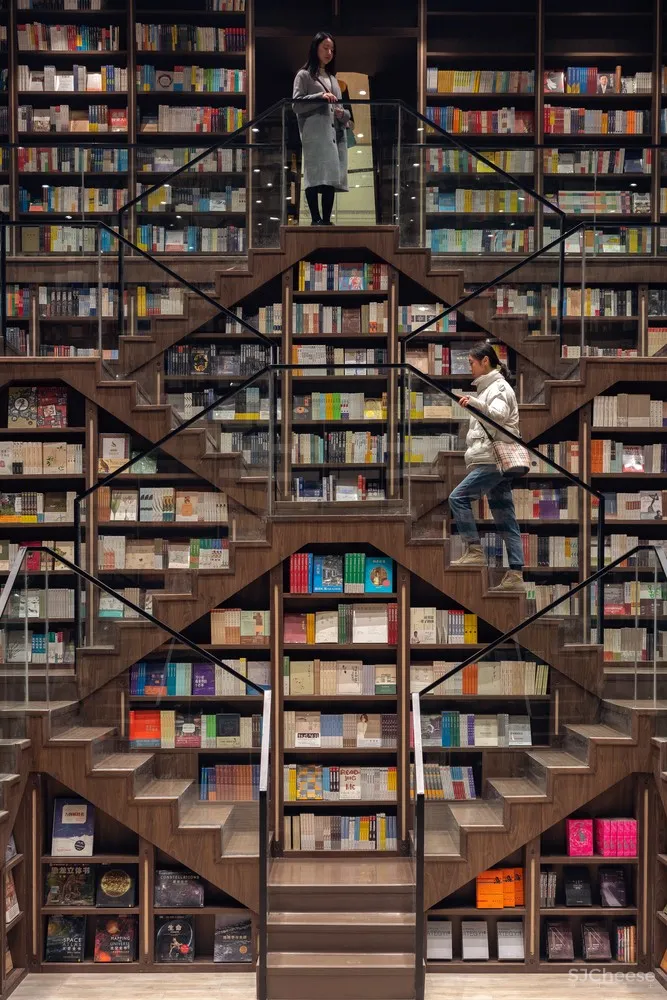 重庆钟书阁 / 唯想国际