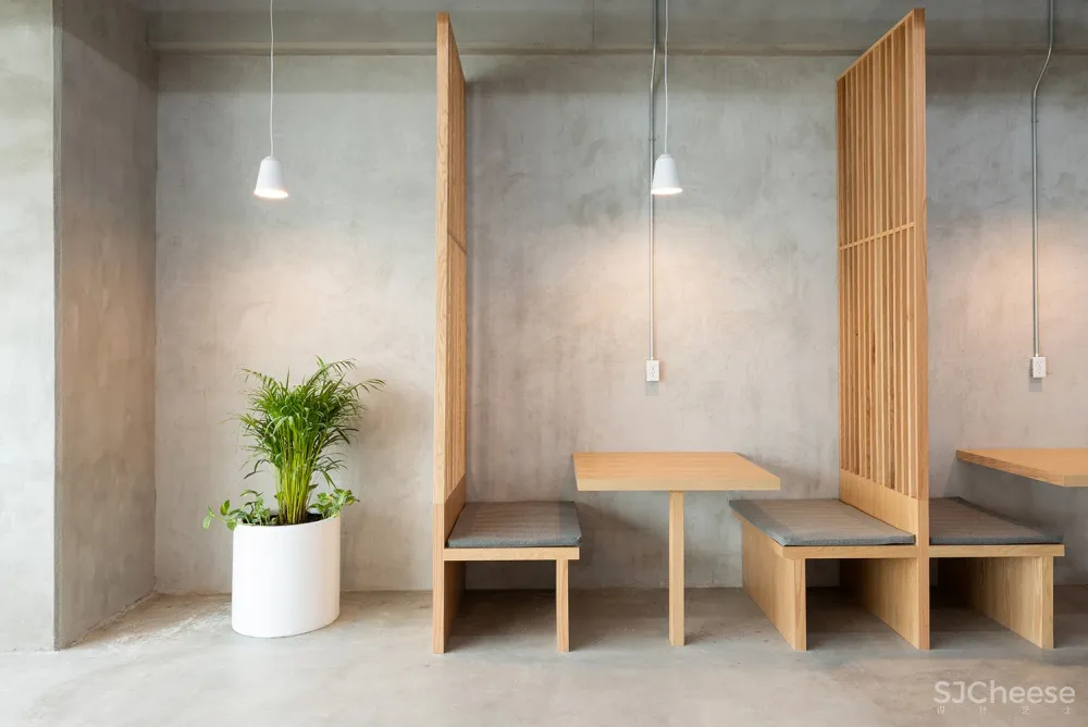 名创优品墨西哥办公空间 / Grupo Lateral Arquitectura y Construcción