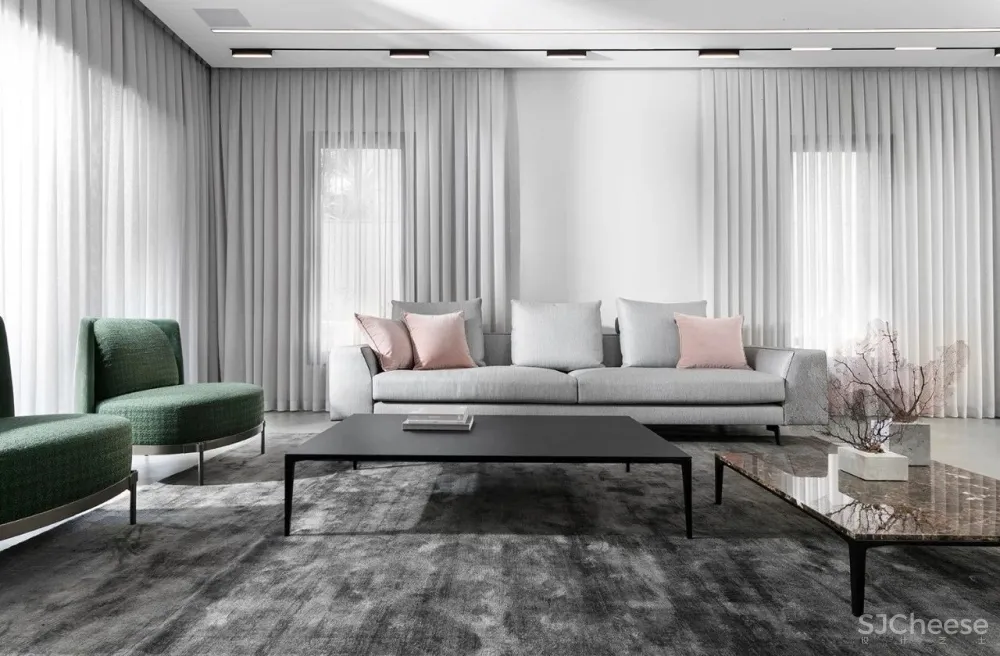 与0932相媲美的设计师丨只做简约纯粹的设计