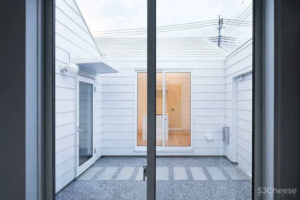 Terraced Houses in Numata by Toru kashihara Architects