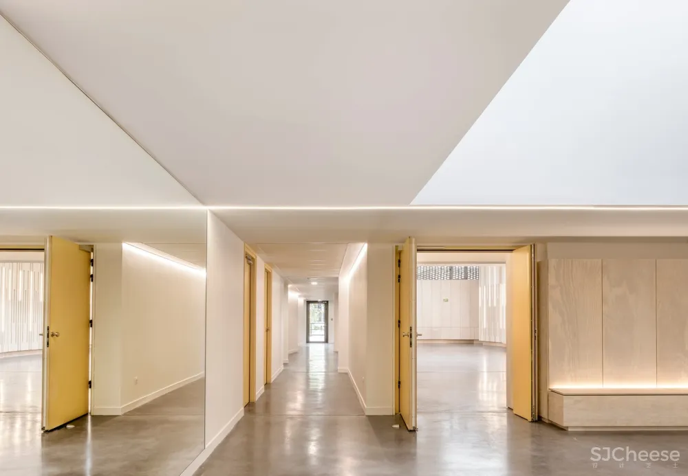 Elancourt Music School / Opus 5 architectes