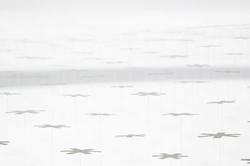 最新 | nendo：米兰 breeze of light装置