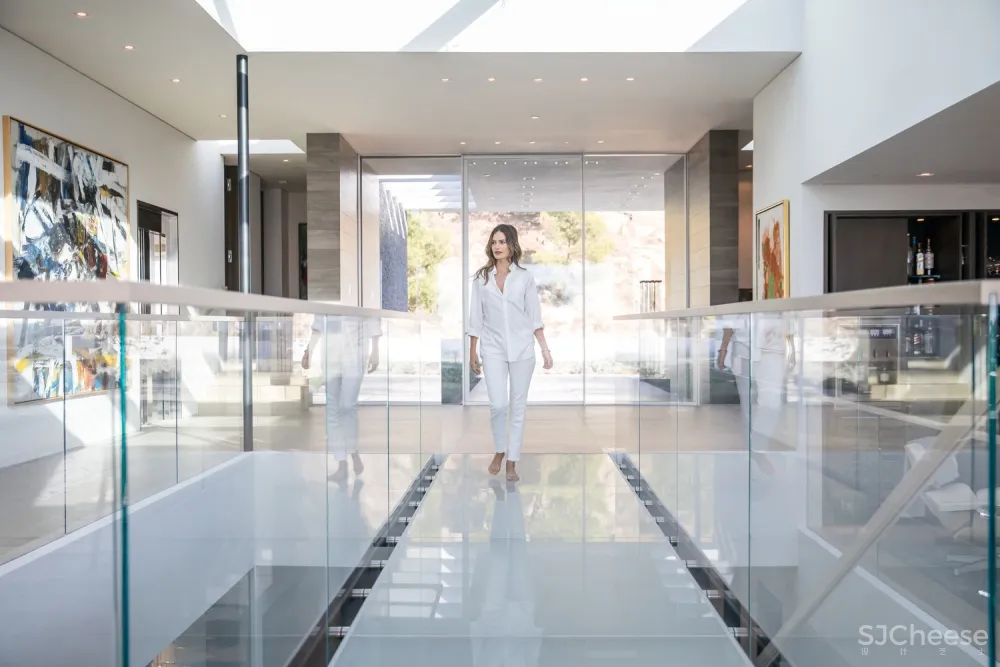 Whipple Russell Architects | 小夜曲雕塑山顶住宅 Carla Ridge