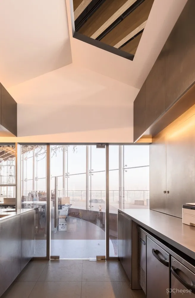 最新 | Nota Architects：Seesaw Coffee 朝阳大悦城店