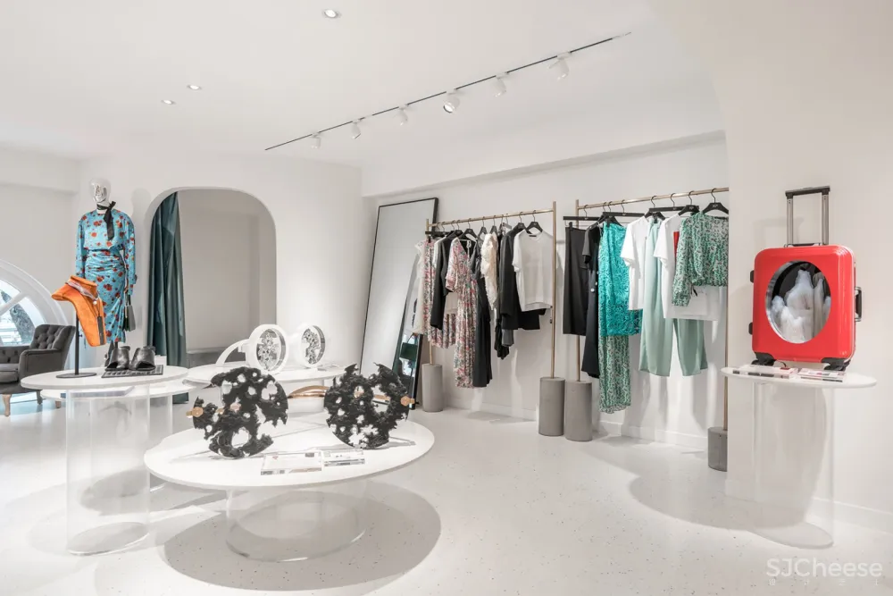 SUPIN速品家(沙面旗舰店),广州 / 加减智库