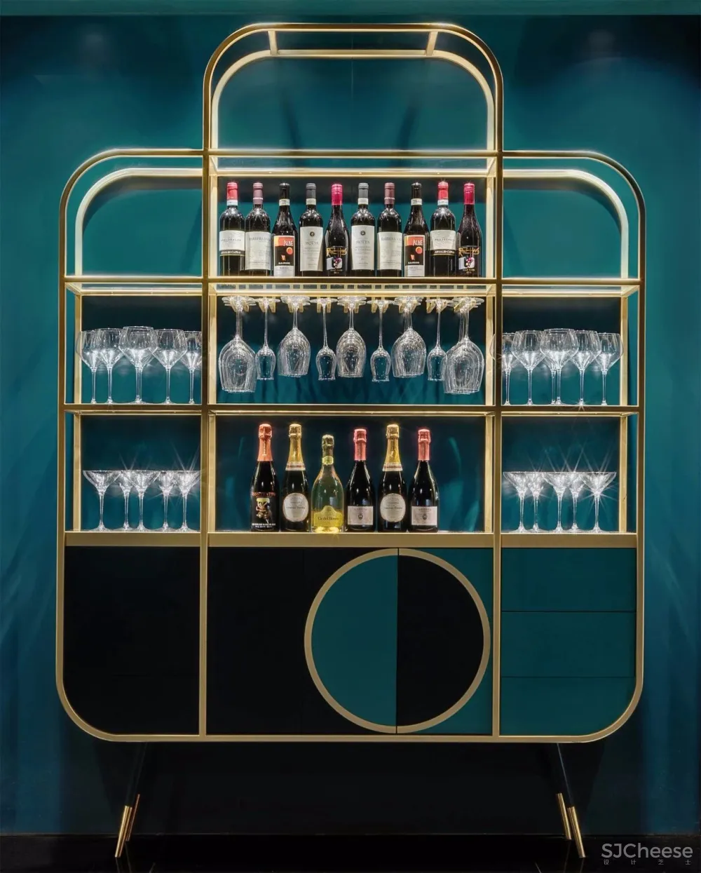 Daniela Colli | 将过去与未来融为一体