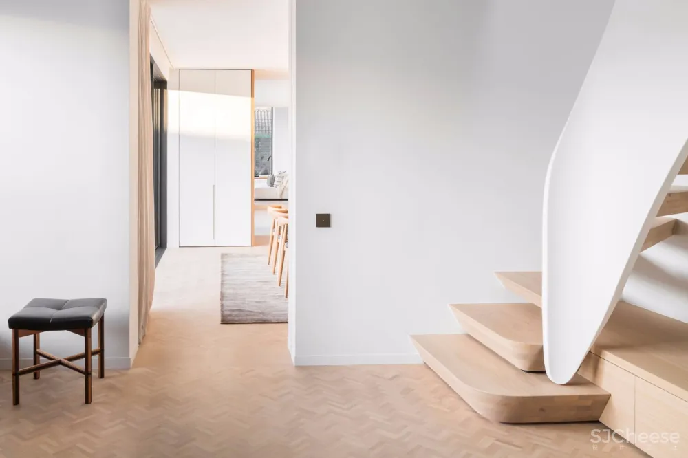 Noémi Architect | 讲述极简主义的精髓