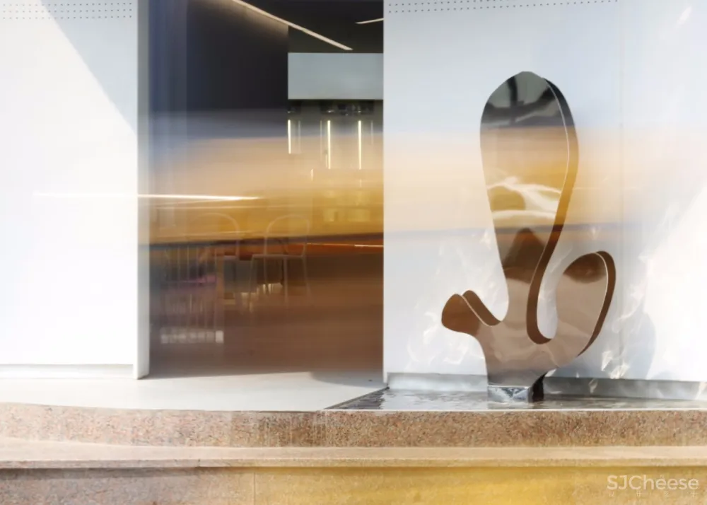 MurMurLab:藏在空间里的十二行诗