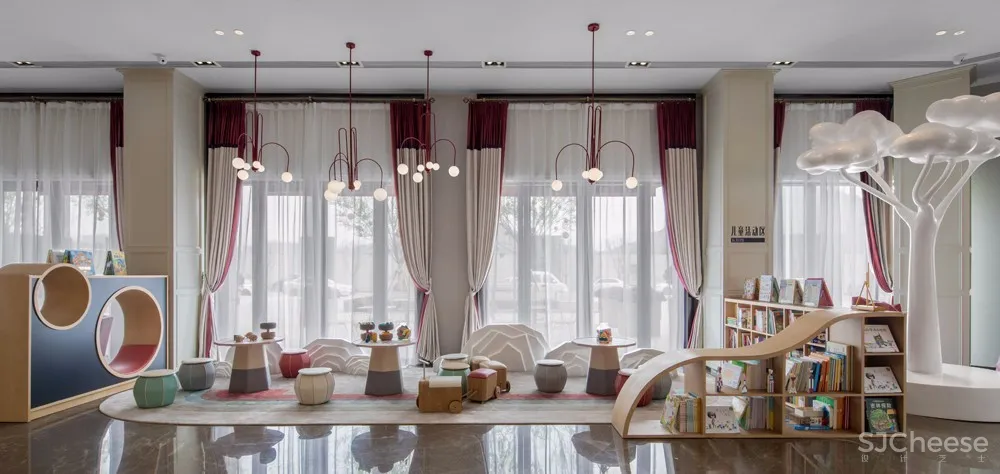 以“下午茶”为氛围主题丨营造出古典英伦风与现代摩登感交织共映的售楼空间