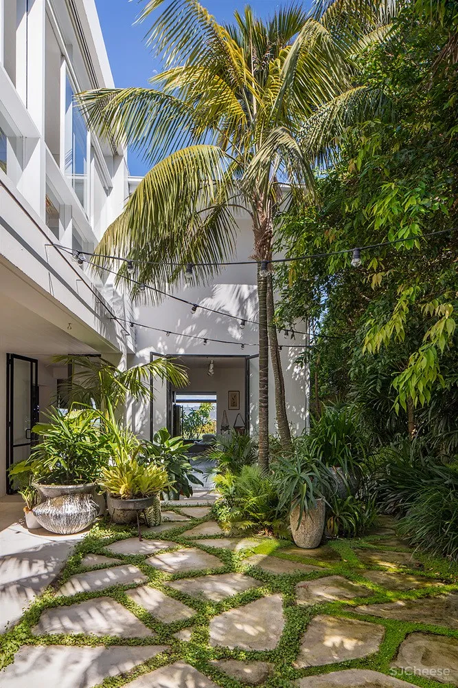 Derby House / Akin Atelier