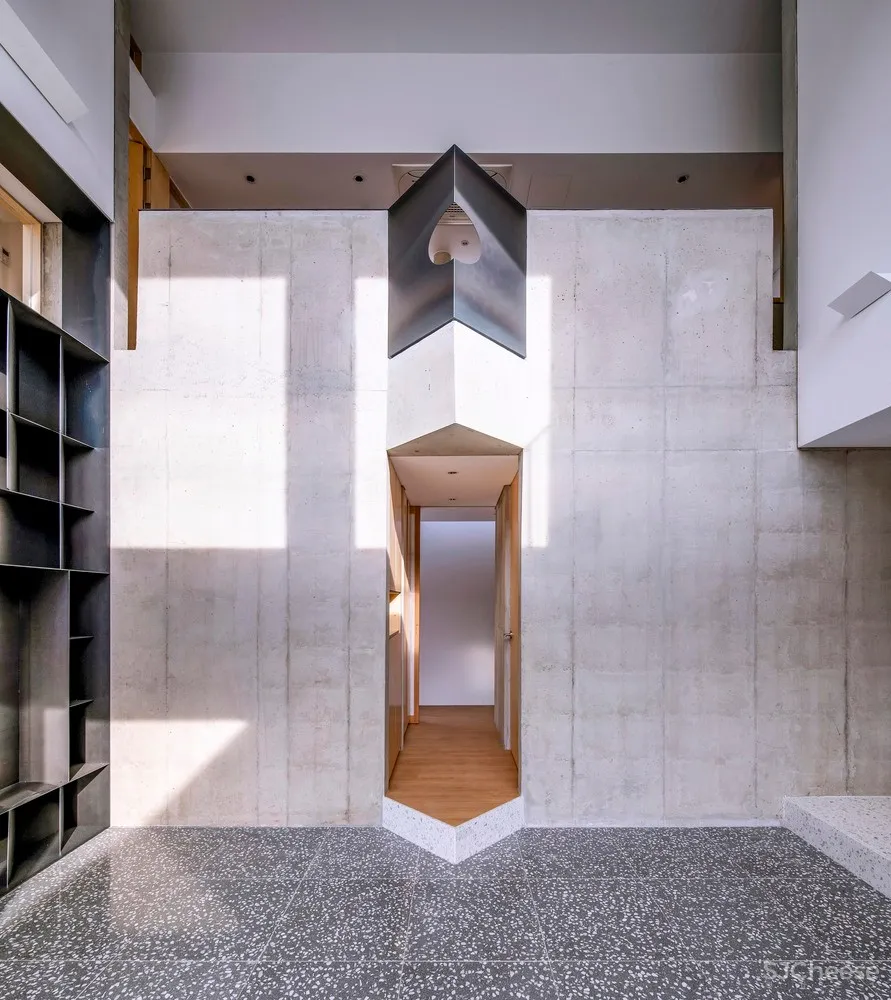 Soha House / Wonder Architects + NEEDS Architects
