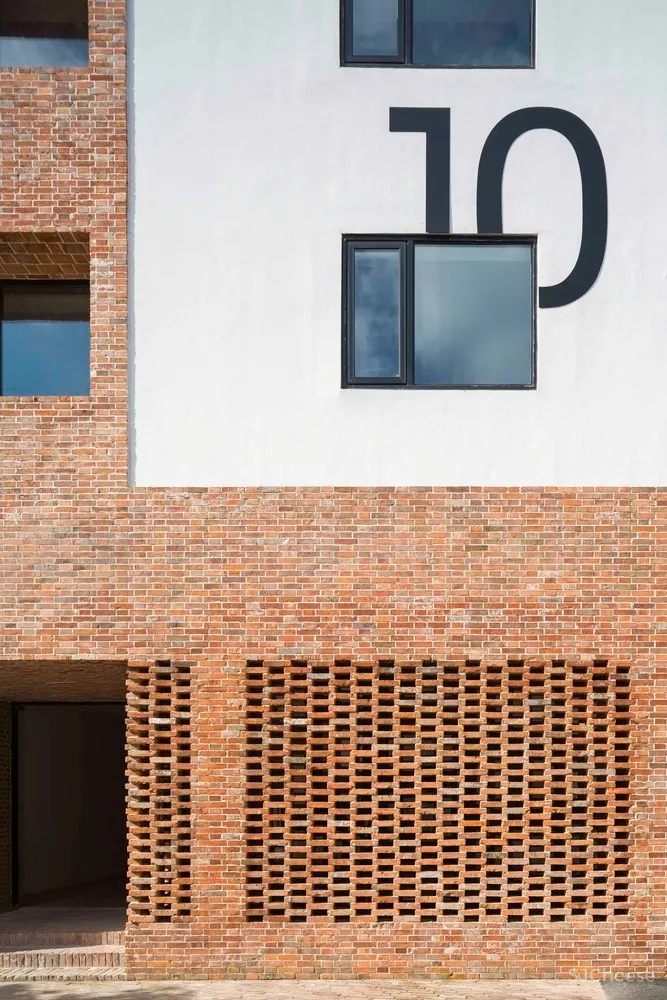 上海愚园路创意园区改造 / 如恩设计研究室