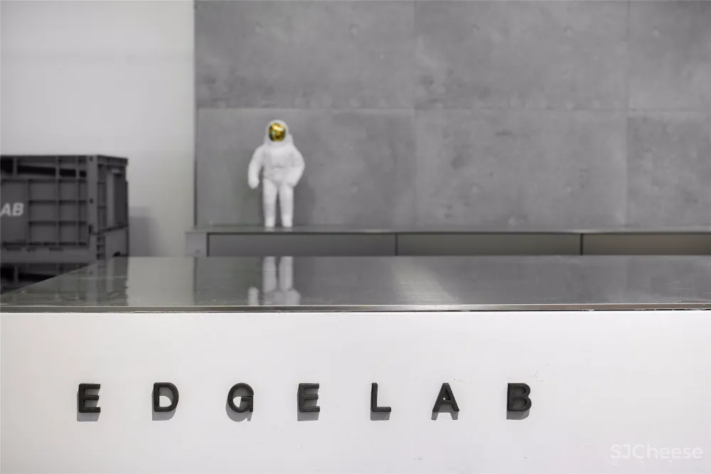 首发 | Edgelab Studio:多种功能结构艺术办公空间