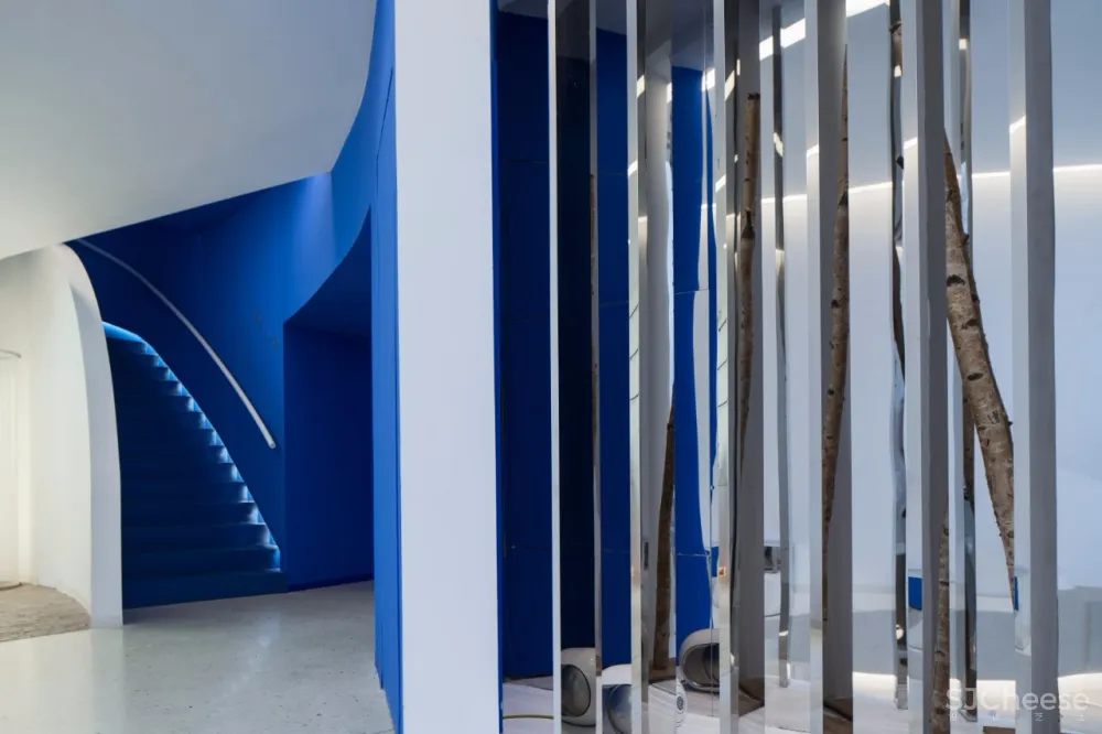 MurMurLab:藏在空间里的十二行诗