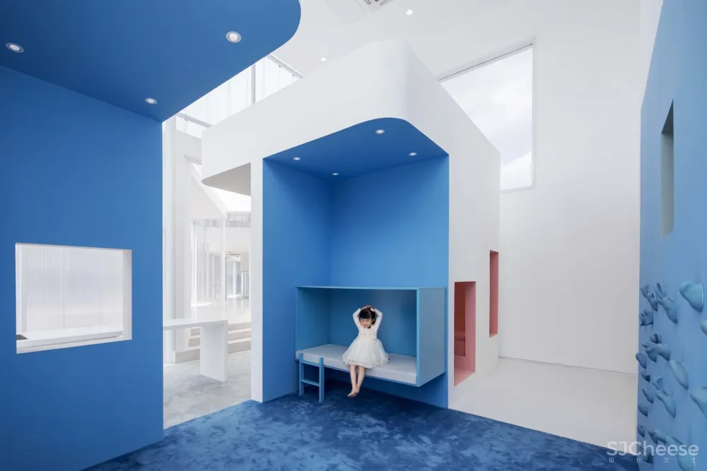 徐州星宿城市公寓售楼处 / odd