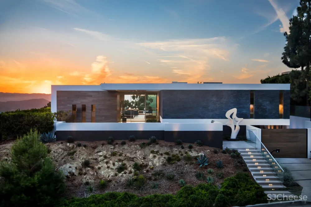 Whipple Russell Architects | 小夜曲雕塑山顶住宅 Carla Ridge