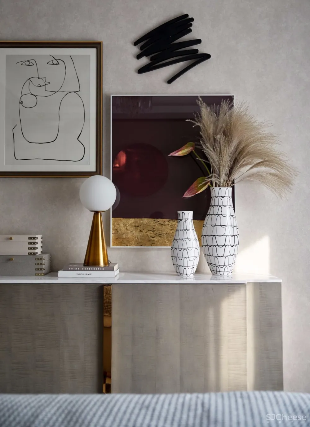 ‘’红梨色‘’点缀的奢丽雅致样板房丨这是一场以取悦自我为主题的视觉盛宴