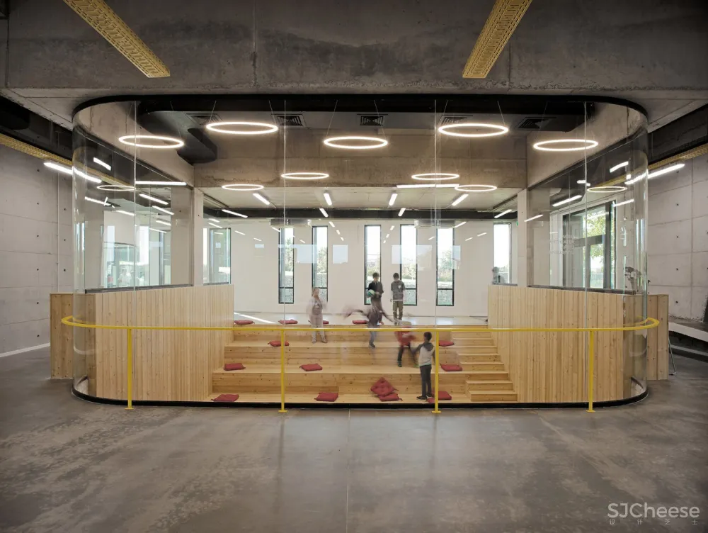 Ayb中学教学楼C座,亚美尼亚 / Storaket Architectural Studio