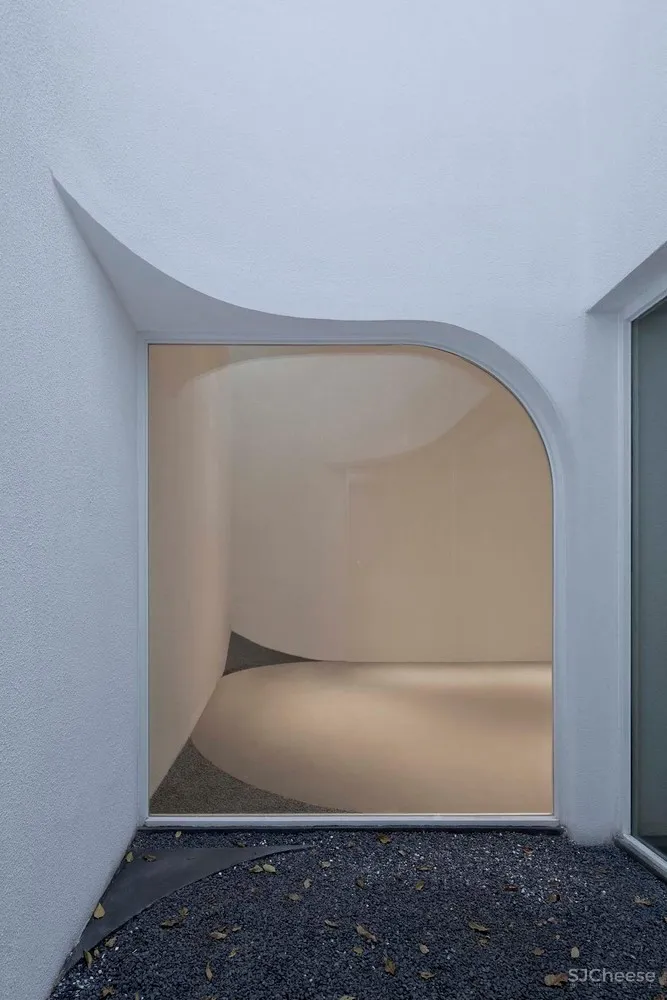 Baitasi Hutong Gallery / DnA