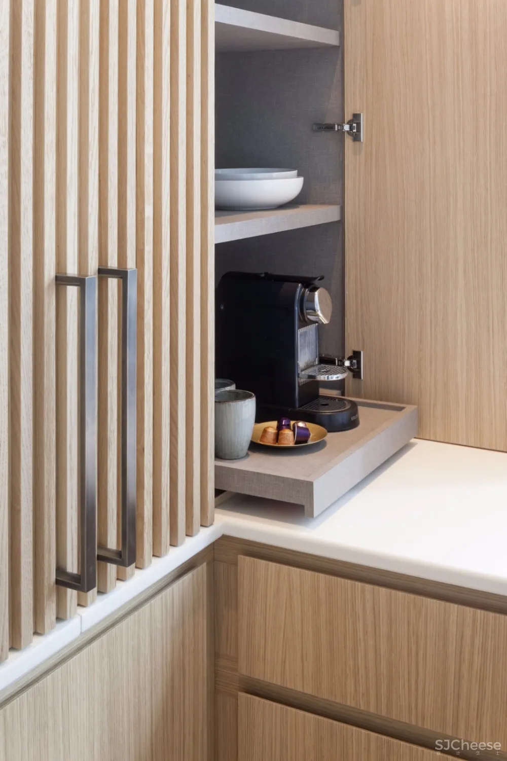 Helene Van Marcke | 巴黎“复古”的幽默