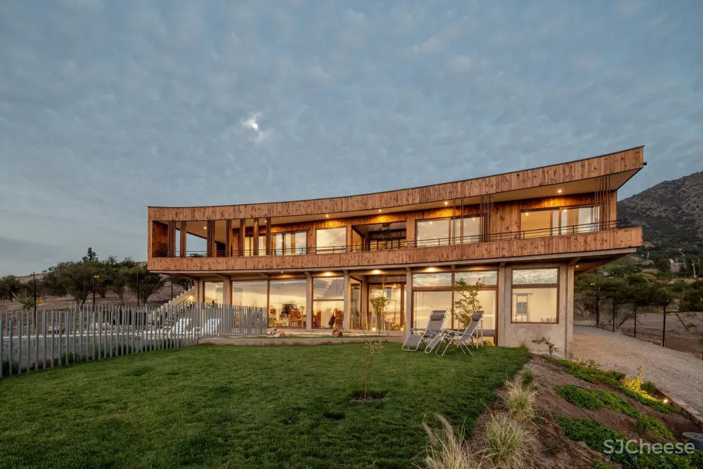 Biourban Arquitectos:橡木色住宅 H.D. House