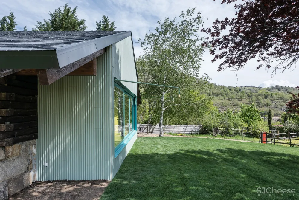 新旧住宅,西班牙 / Enrique Espinosa + Lys Villalba