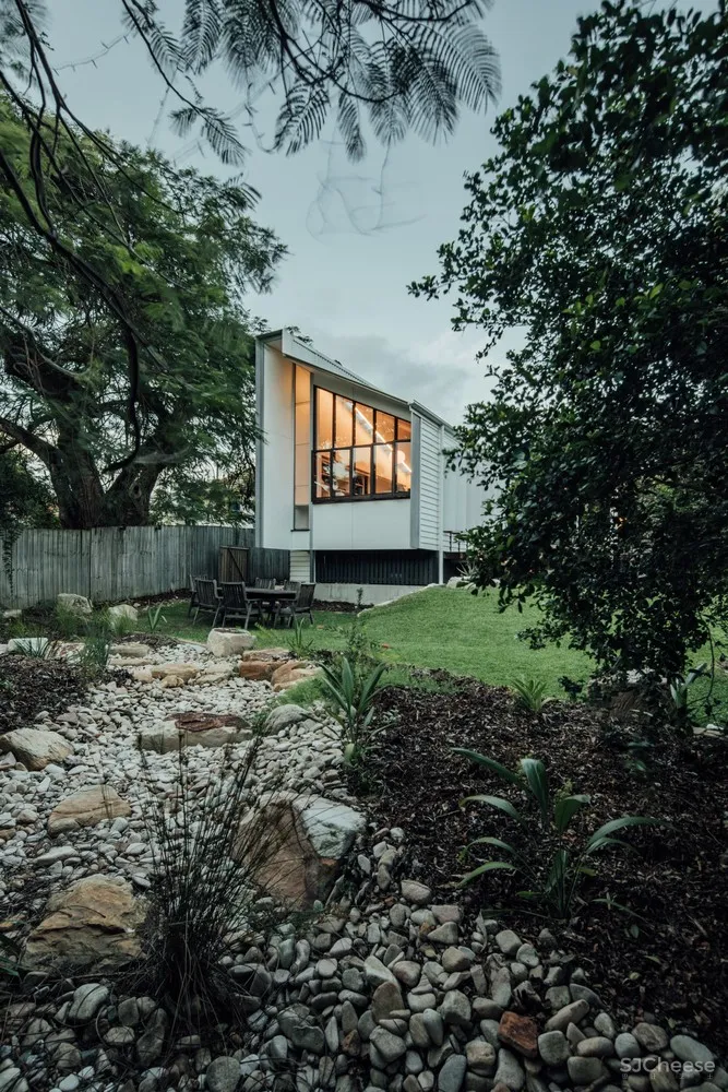 耶龙加住宅,引入大量日光的老宅改造 / Tim Bennetton Architects