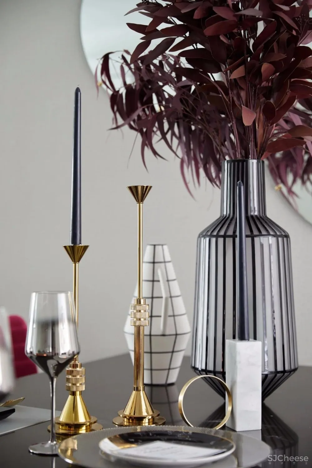 ‘’红梨色‘’点缀的奢丽雅致样板房丨这是一场以取悦自我为主题的视觉盛宴