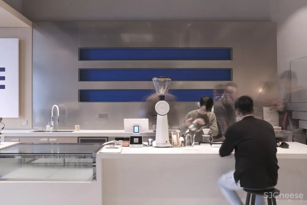 ROUND STUDIO / 渝恩概念室内设计