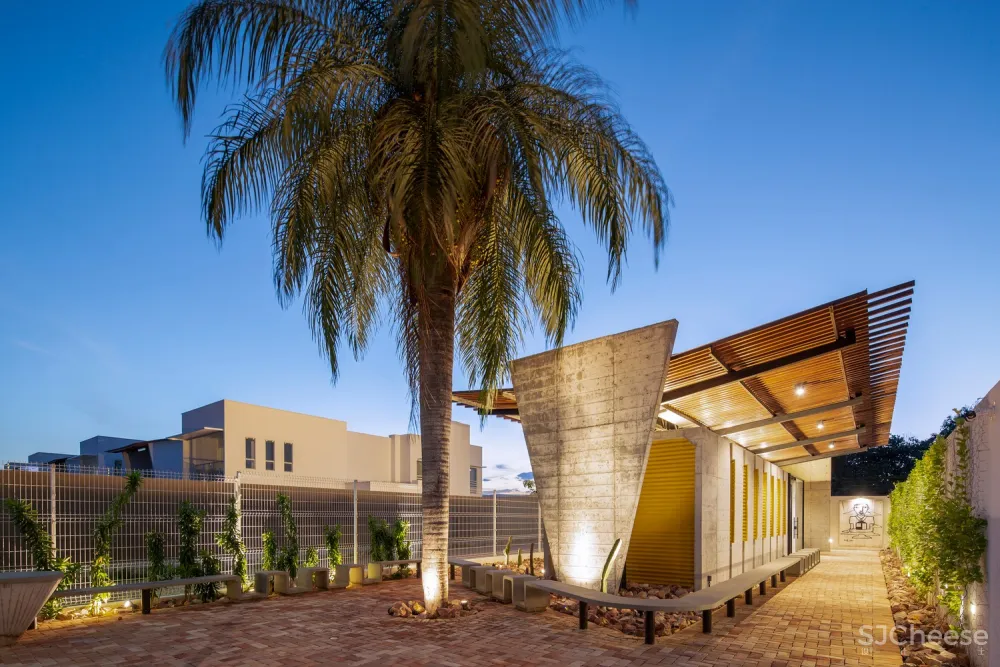 Lins Arquitetos Associados工作室/ Lins Arquitetos Associados