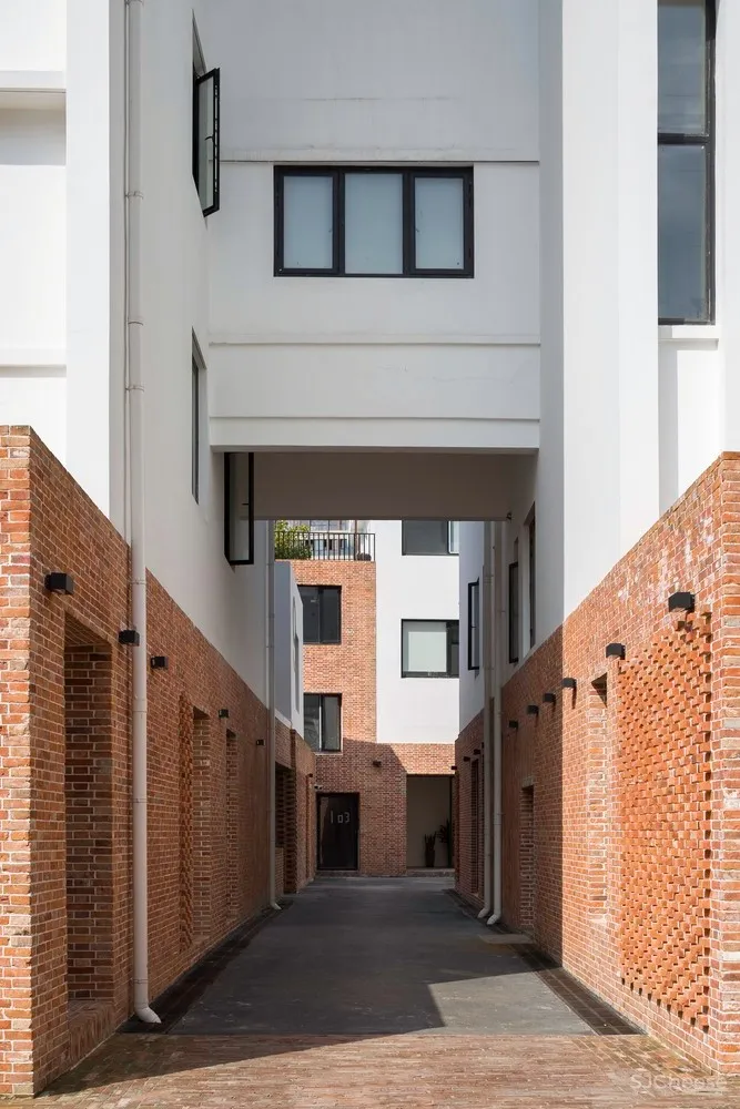 上海愚园路创意园区改造 / 如恩设计研究室