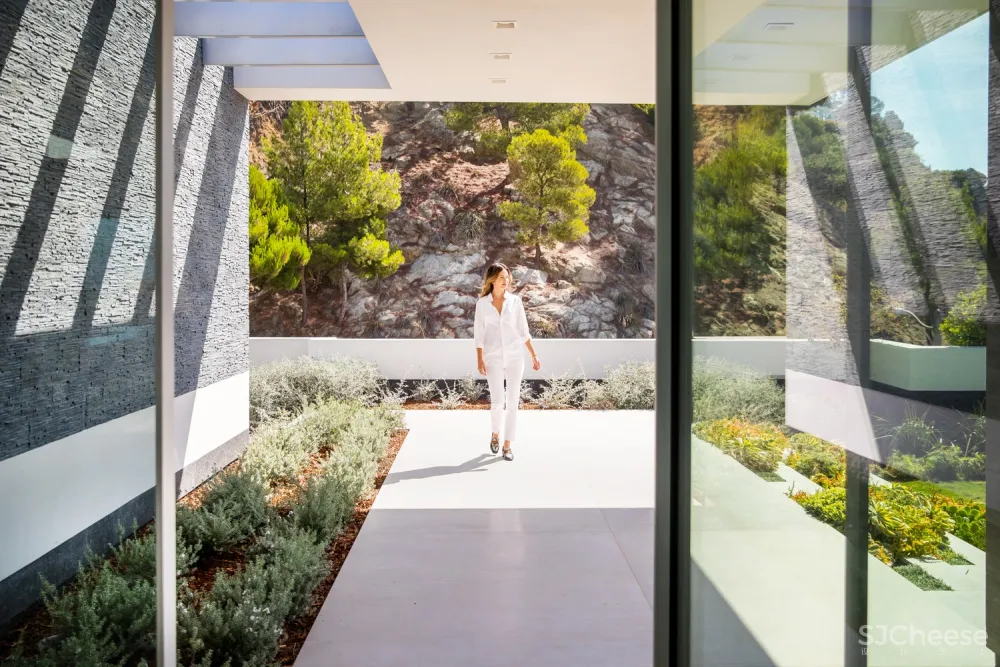 Whipple Russell Architects | 小夜曲雕塑山顶住宅 Carla Ridge