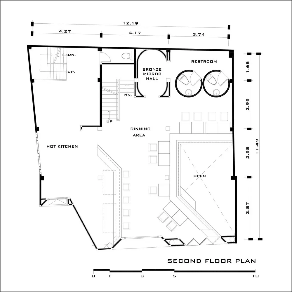 “过时的”混凝土泰国餐厅 / Lump
