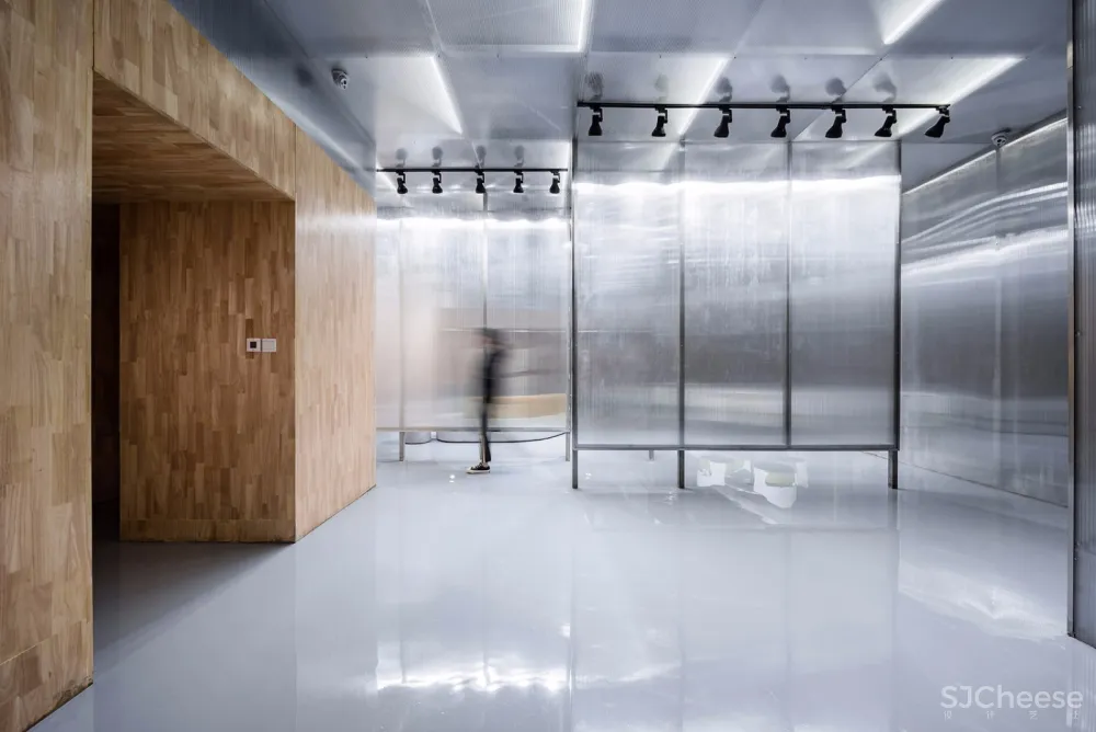 最新 | 垣建筑设计工作室:西安 模糊的“墙” – 杜雅汽车特效涂料系统陕西服务站空间设计