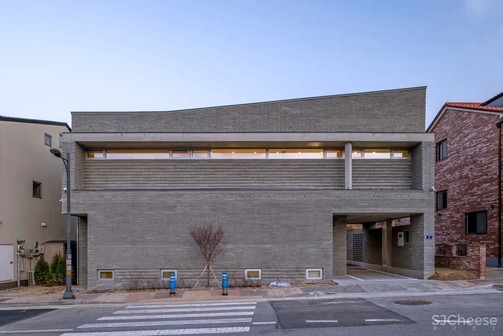 Soha House / Wonder Architects + NEEDS Architects