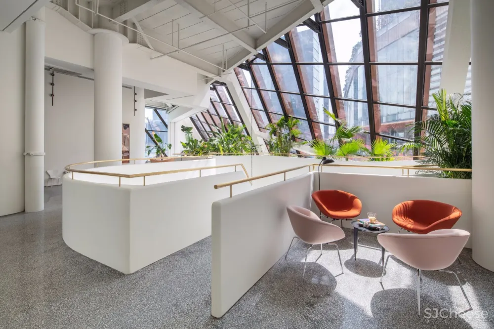 Jaime Hayon新作 | 西安Fritz Hansen,营造“神庙般”的美感