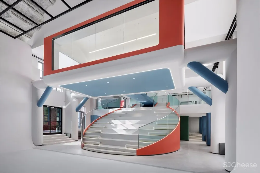 得德设计 | 天津311摄影工作室:以光感知,空间掠“影”