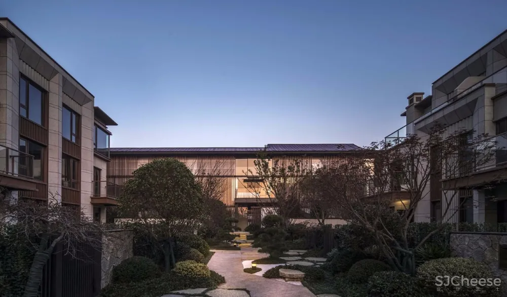 【超级豪宅】取传统东方庭院之意境丨借鉴西方现代主义手法