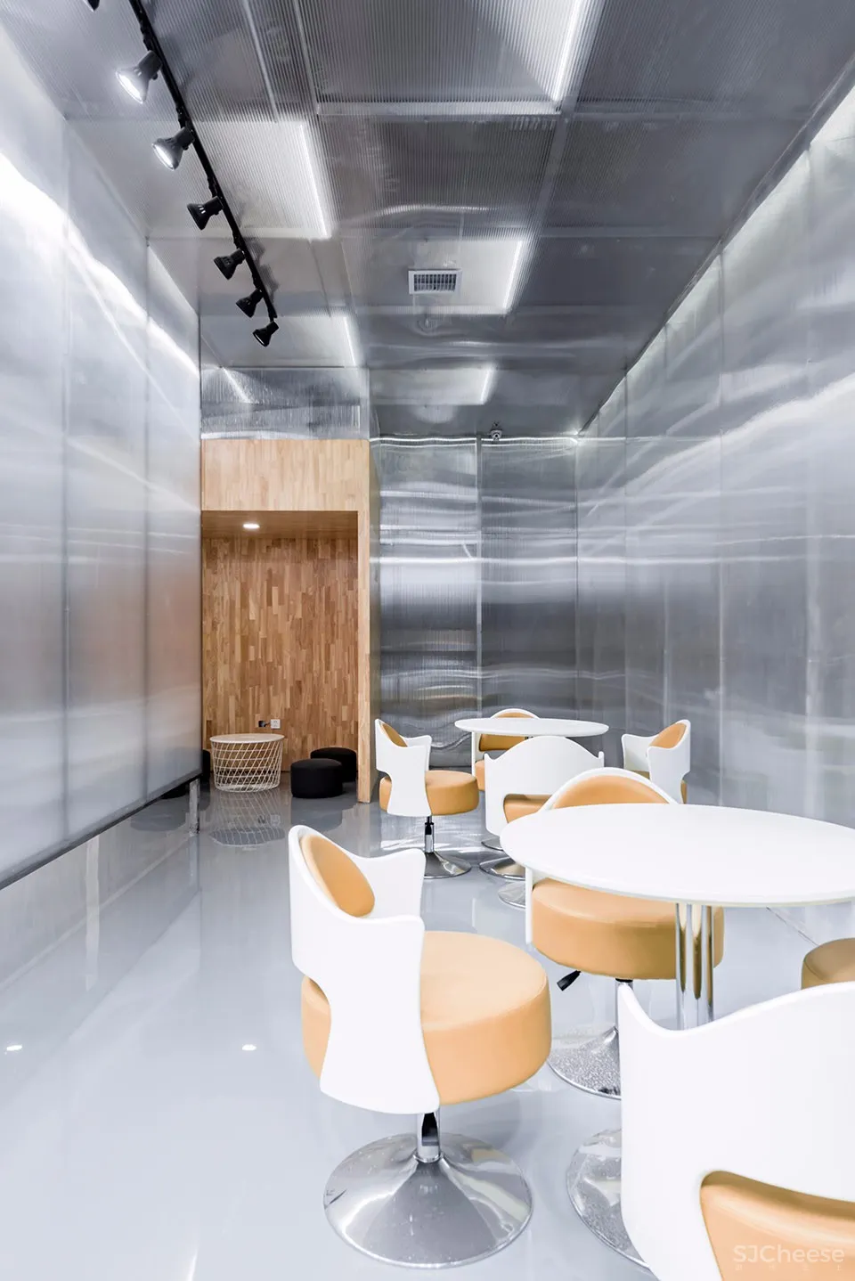 最新 | 垣建筑设计工作室:西安 模糊的“墙” – 杜雅汽车特效涂料系统陕西服务站空间设计